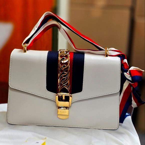 GUCCI Sylvie Series Satchel - Picture 1 of 10